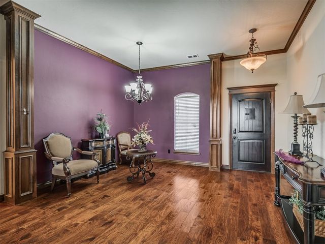 2825 SE 5th Street, Moore, OK 73160