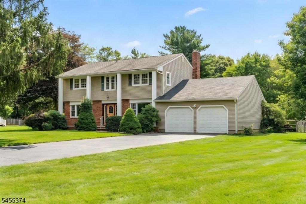 490 South Woods Rd, Hillsborough Twp., NJ 08844 — exterior