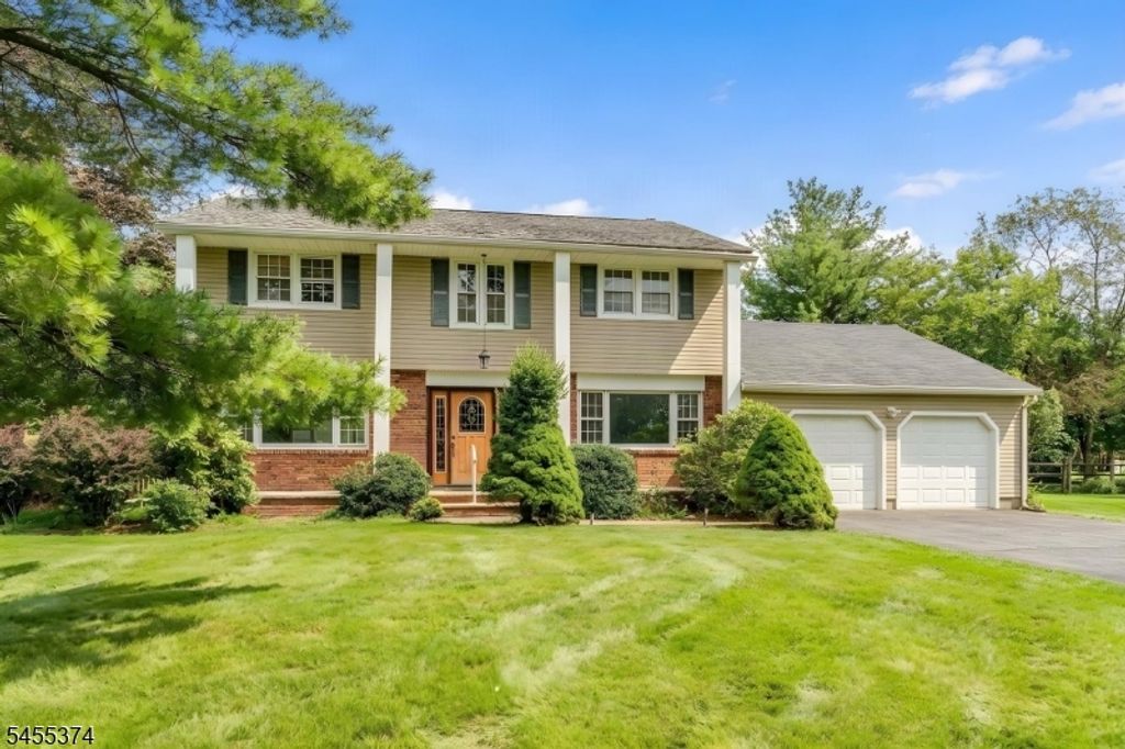 490 South Woods Rd, Hillsborough Twp., NJ 08844 — photo 2