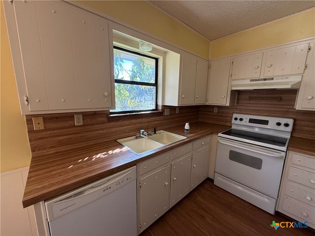 202 Spur Drive, Copperas Cove, TX 76522