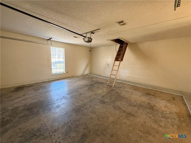 202 Spur Drive, Copperas Cove, TX 76522