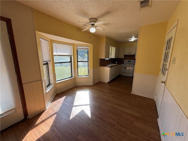 202 Spur Drive, Copperas Cove, TX 76522