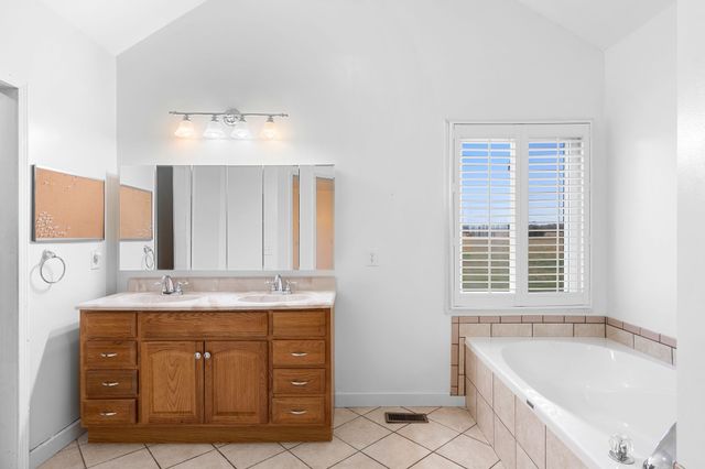 7289 Woodfin Rd, Christiana, TN 37037