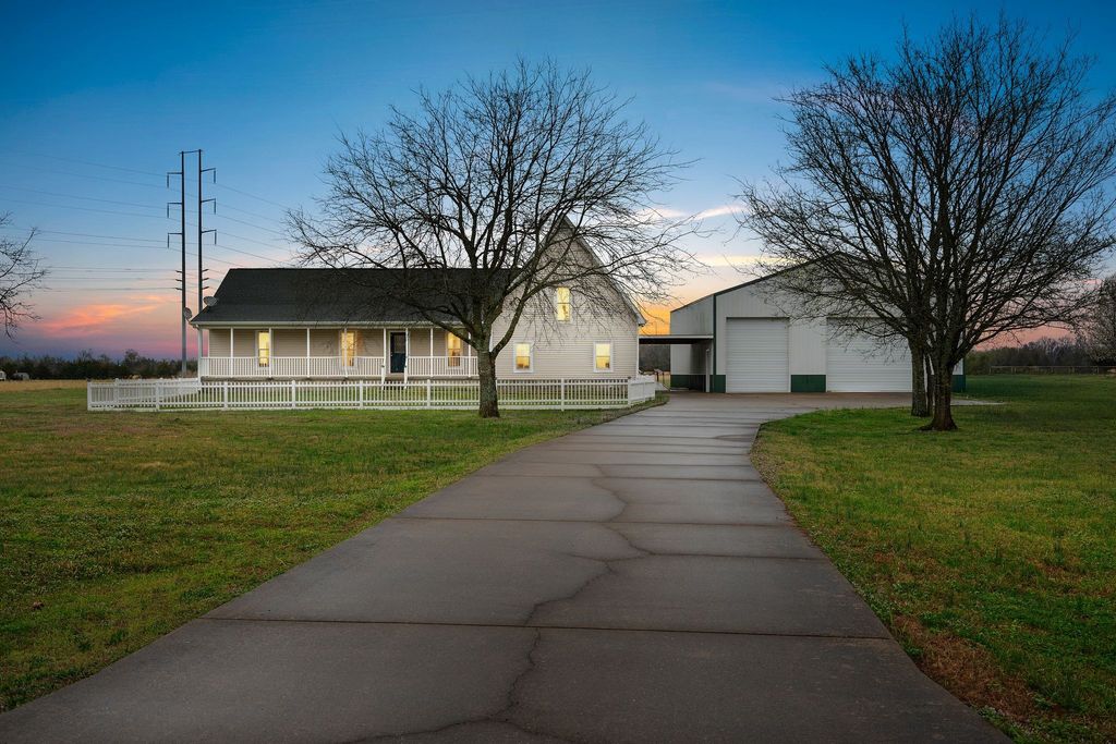 7289 Woodfin Rd, Christiana, TN 37037