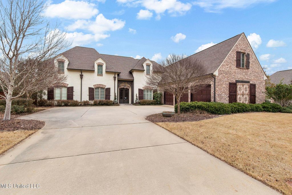 106 Chicot Cove, Ridgeland, MS 39157