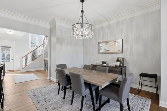 213 Manchester Drive, Zionsville, IN 46077