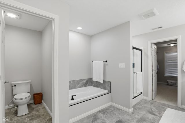 213 Manchester Drive, Zionsville, IN 46077