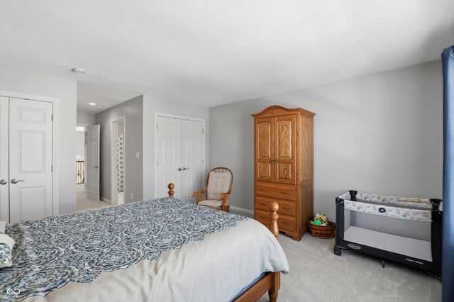 213 Manchester Drive, Zionsville, IN 46077