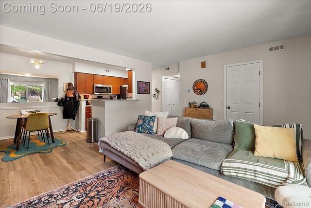 399 Spring Brooke Drive, Brighton, MI 48116