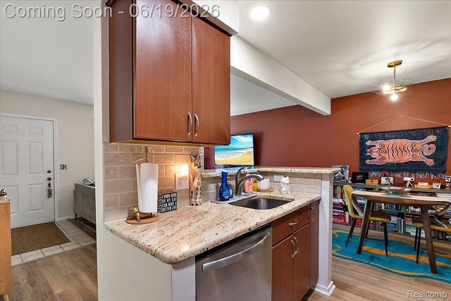 399 Spring Brooke Drive, Brighton, MI 48116