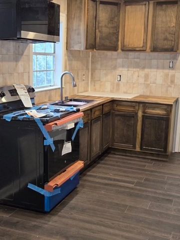 233 Grant Circle, Mobile, AL 36610