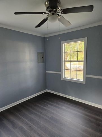 233 Grant Circle, Mobile, AL 36610