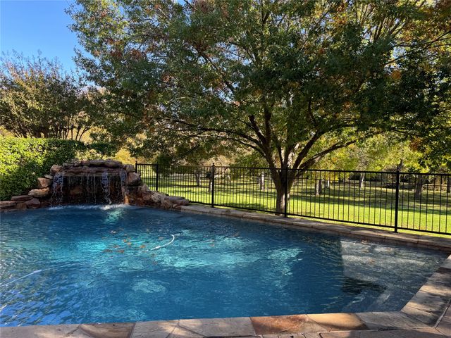 4735 Stonehollow Way, Dallas, TX 75287