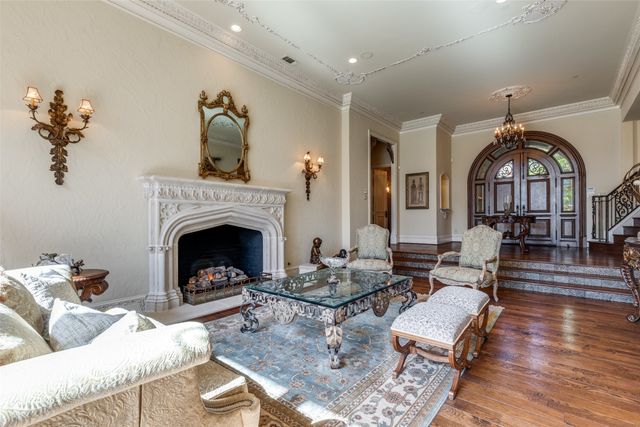 4735 Stonehollow Way, Dallas, TX 75287