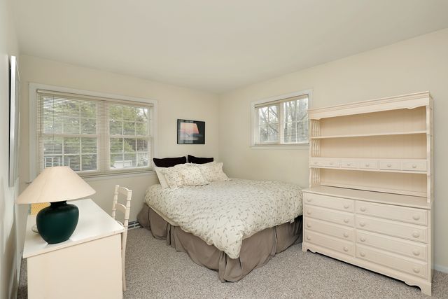 1504 Sequoia Trail, Glenview, IL 60025