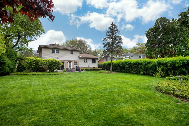 1504 Sequoia Trail, Glenview, IL 60025