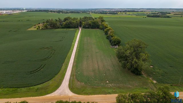 48053 259th St Street, Brandon, SD 57005