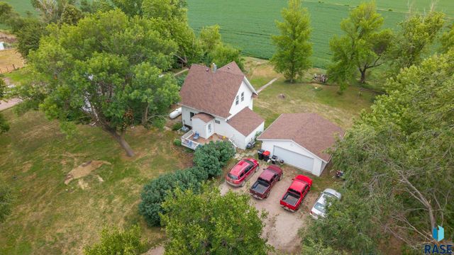 48053 259th St Street, Brandon, SD 57005