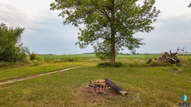 48053 259th St Street, Brandon, SD 57005