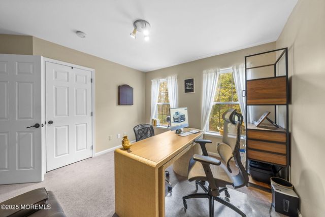 378 Sapphire Drive, Jackson, NJ 08527