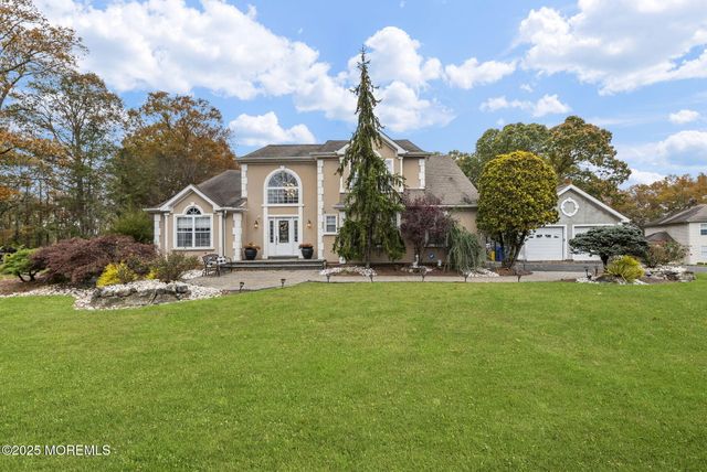 378 Sapphire Drive, Jackson, NJ 08527