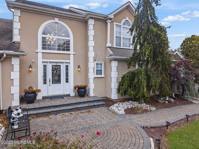 378 Sapphire Drive, Jackson, NJ 08527