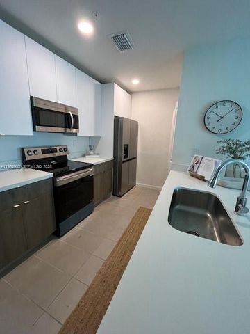 2526 Pierce St 12, Hollywood, FL 33020