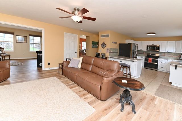 1470 Stableview Circle, Hamilton Twp, OH 45039