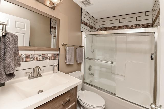 1470 Stableview Circle, Hamilton Twp, OH 45039