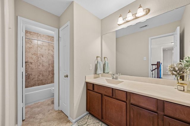 9402 Wheatfield Lane, Rosenberg, TX 77469