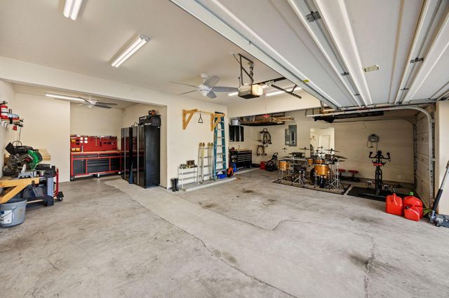 9402 Wheatfield Lane, Rosenberg, TX 77469