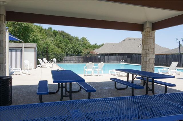 108 Lavaca LOOP, Hutto, TX 78634