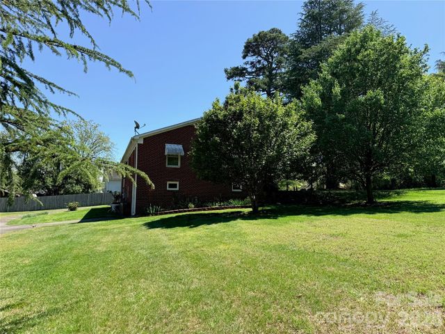 261 Old Caroleen Road, Forest City, NC 28043