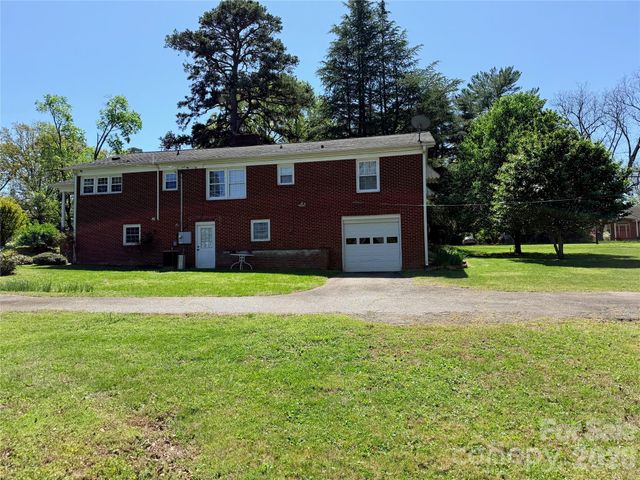 261 Old Caroleen Road, Forest City, NC 28043