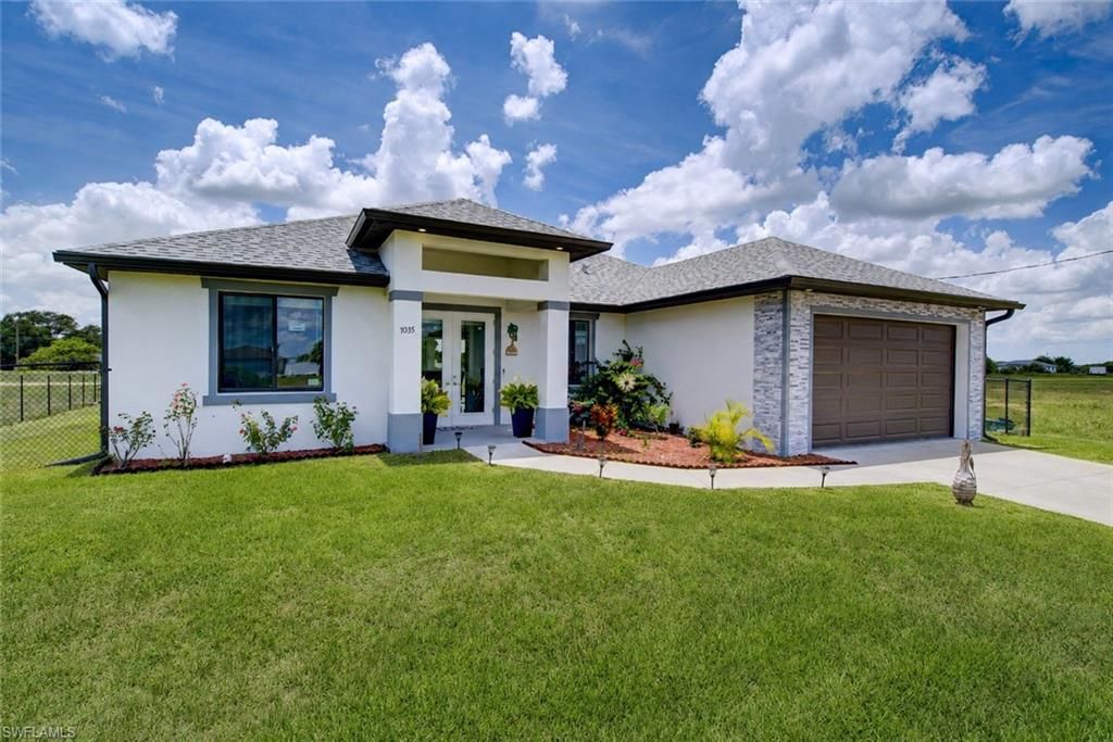 7035 Brazil CIR, LABELLE, FL 33935 — exterior