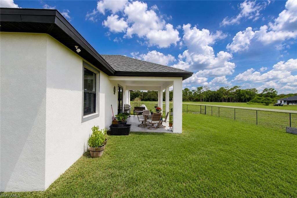 7035 Brazil CIR, LABELLE, FL 33935 — photo 3