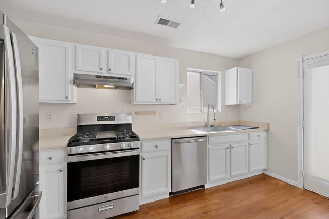 10727 Hatch Drive NW, Albuquerque, NM 87114