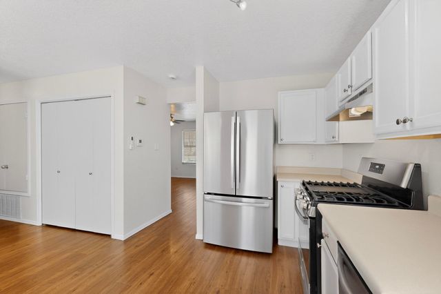 10727 Hatch Drive NW, Albuquerque, NM 87114