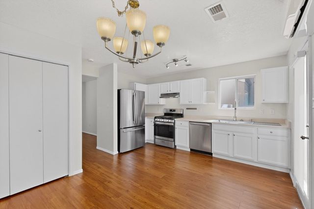 10727 Hatch Drive NW, Albuquerque, NM 87114