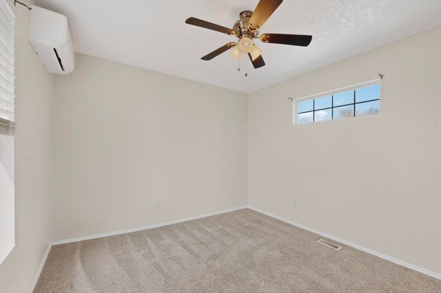 10727 Hatch Drive NW, Albuquerque, NM 87114