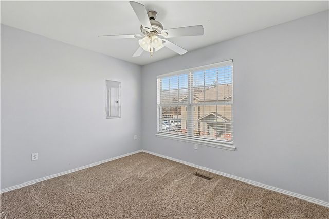 1428 W Netherland Way 2, Fayetteville, AR 72701