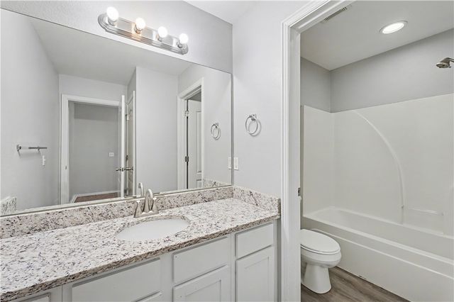 1428 W Netherland Way 2, Fayetteville, AR 72701