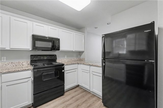 1428 W Netherland Way 2, Fayetteville, AR 72701