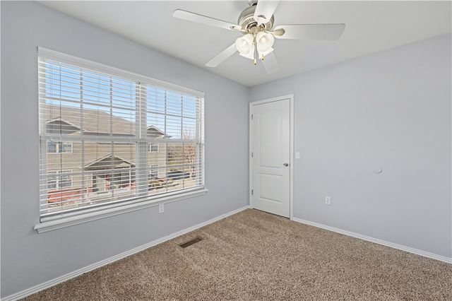 1428 W Netherland Way 2, Fayetteville, AR 72701