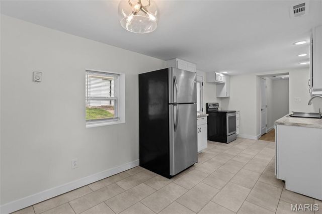 525 S Adams Street, Festus, MO 63028