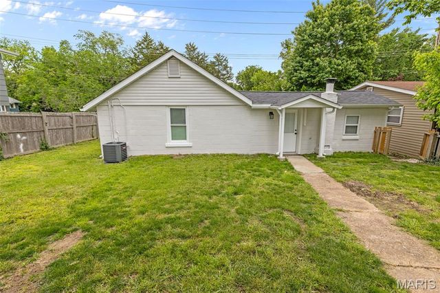 525 S Adams Street, Festus, MO 63028
