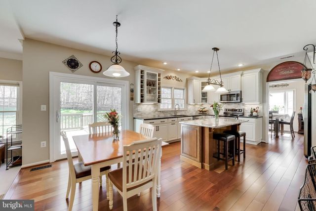 5094 LEATHERBACK RD, Woodbridge, VA 22193