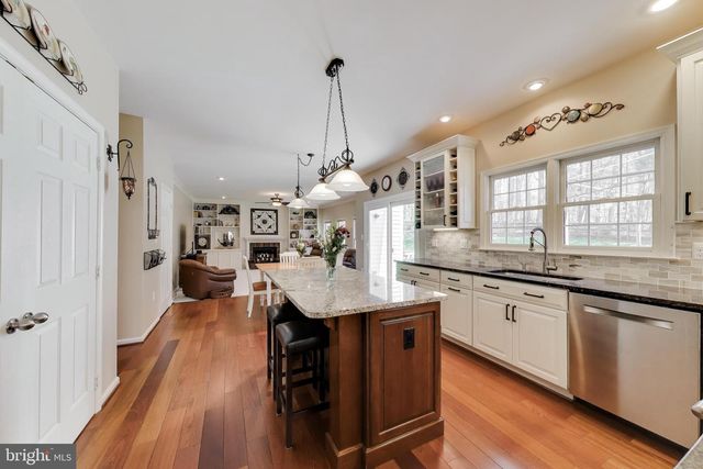 5094 LEATHERBACK RD, Woodbridge, VA 22193