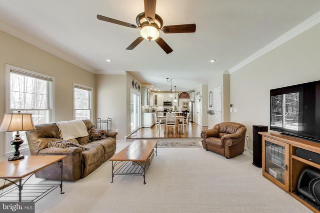 5094 LEATHERBACK RD, Woodbridge, VA 22193