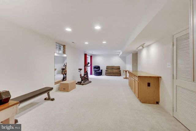 5094 LEATHERBACK RD, Woodbridge, VA 22193